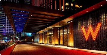 W Hotel 大門入口